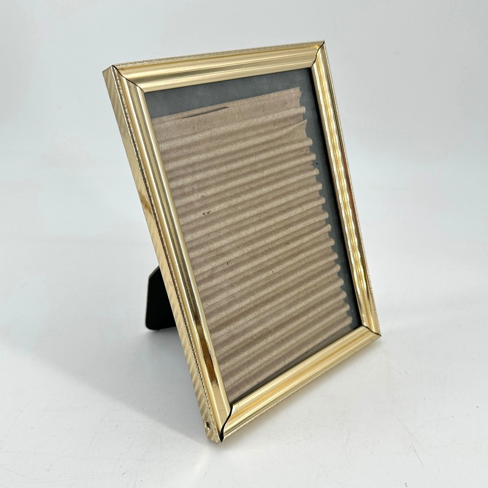 Vintage Gold Tone‎ Metal Brass Picture Frame Tabletop Easel Back 5x7 Portrait